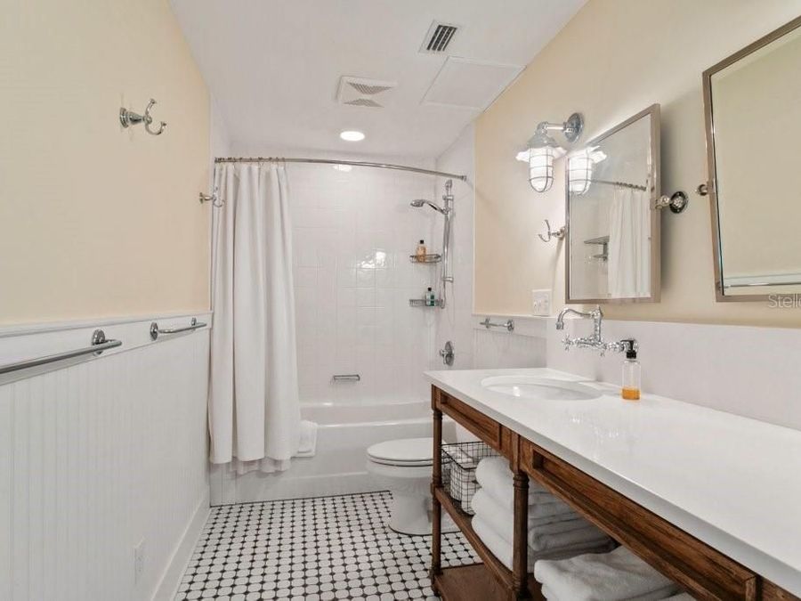Property Image 61