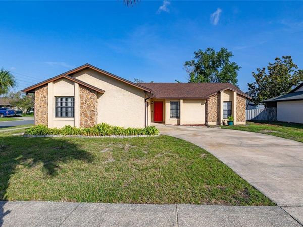 100 GROVE HOLLOW COURT , SANFORD, FL 32773