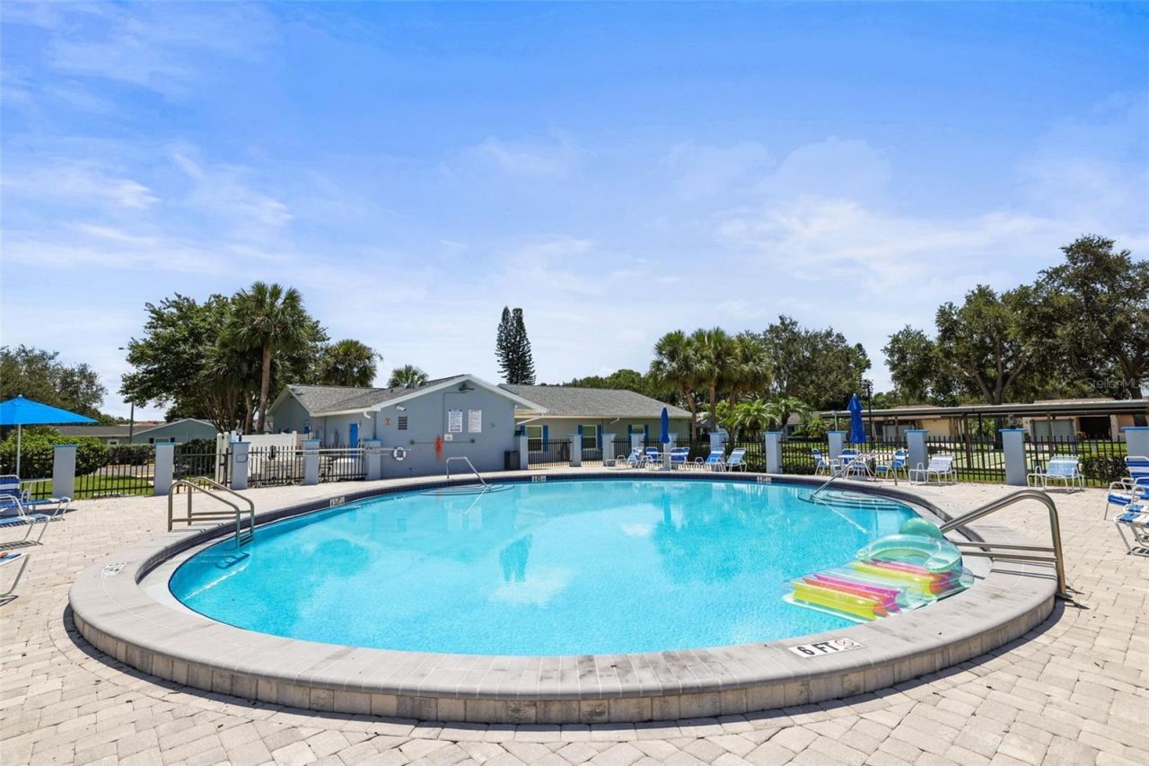 10559 41st Court N, Clearwater, FL 33762 Photo
