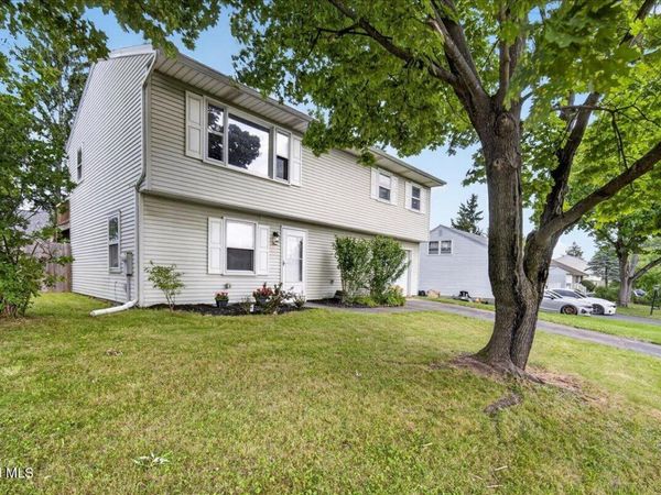 9 Long Avenue, Latham, NY 12110