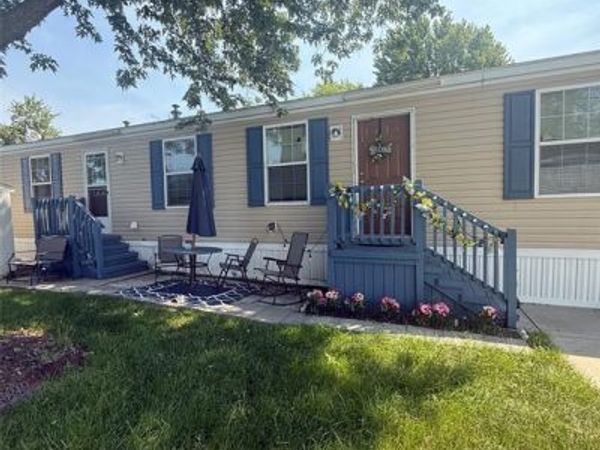 4505 Carlton Road, Sterling Heights, MI 48310