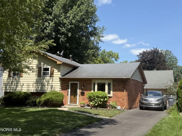 4122 Oakcrest Road , Toledo, OH 43623