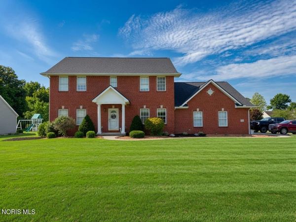413 Oak Street, Ada, OH 45810