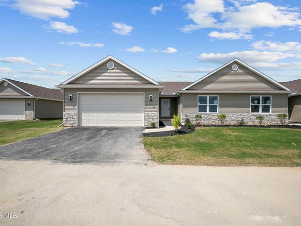 14539 Dexter Falls Road, Perrysburg, OH 43551