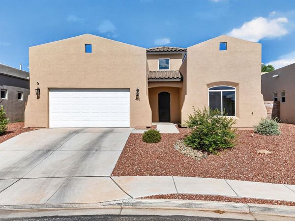 436 Dennis Court NE, Los Lunas, NM 87031