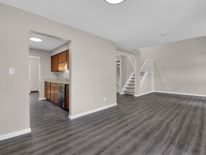 597 Farler Drive, Unit B, Columbus, OH 43213 Photo 10