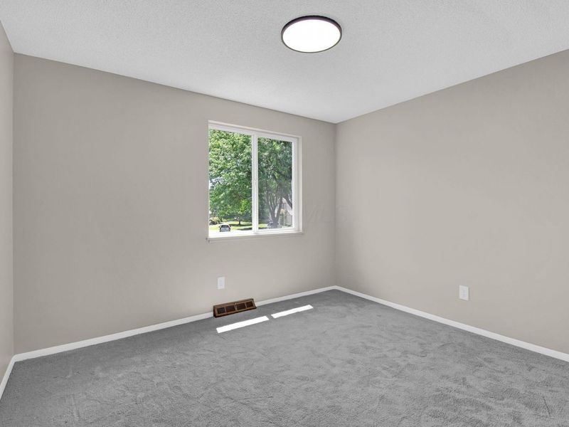 597 Farler Drive, Unit B, Columbus, OH 43213 Photo 23