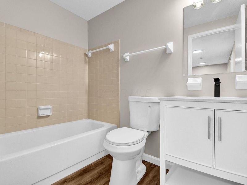 597 Farler Drive, Unit B, Columbus, OH 43213 Photo 25