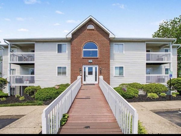 401 Poinsetta Court, Unit 12, Florence, KY 41042