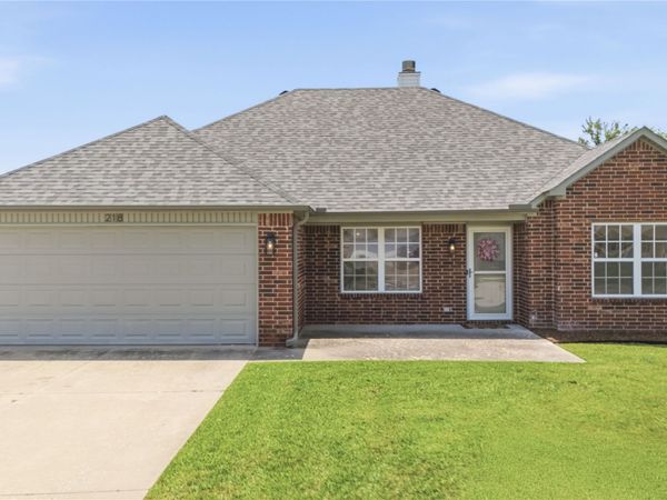 218 W Fairlane Drive , Sapulpa, OK 74066