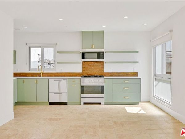210 S Hamilton Drive, Unit 04, Beverly Hills, CA 90211