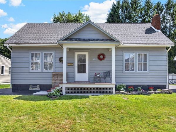 206 Searlwyn Road , Syracuse, NY 13205