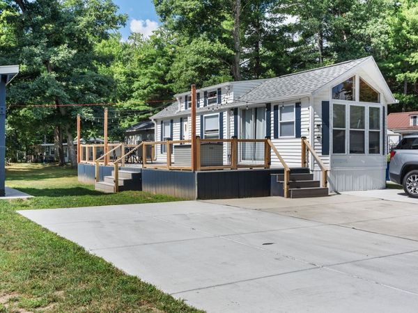 112 Wood Haven Drive, Unit 30, Wisconsin Dells, WI 53965