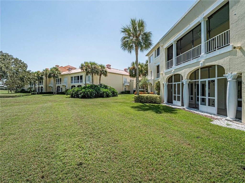5060 Harmony Circle, Unit 105, Vero Beach, FL 32967 Photo