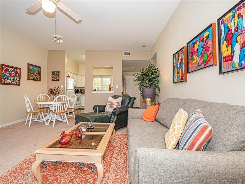 5060 Harmony Circle, Unit 105, Vero Beach, FL 32967 Photo