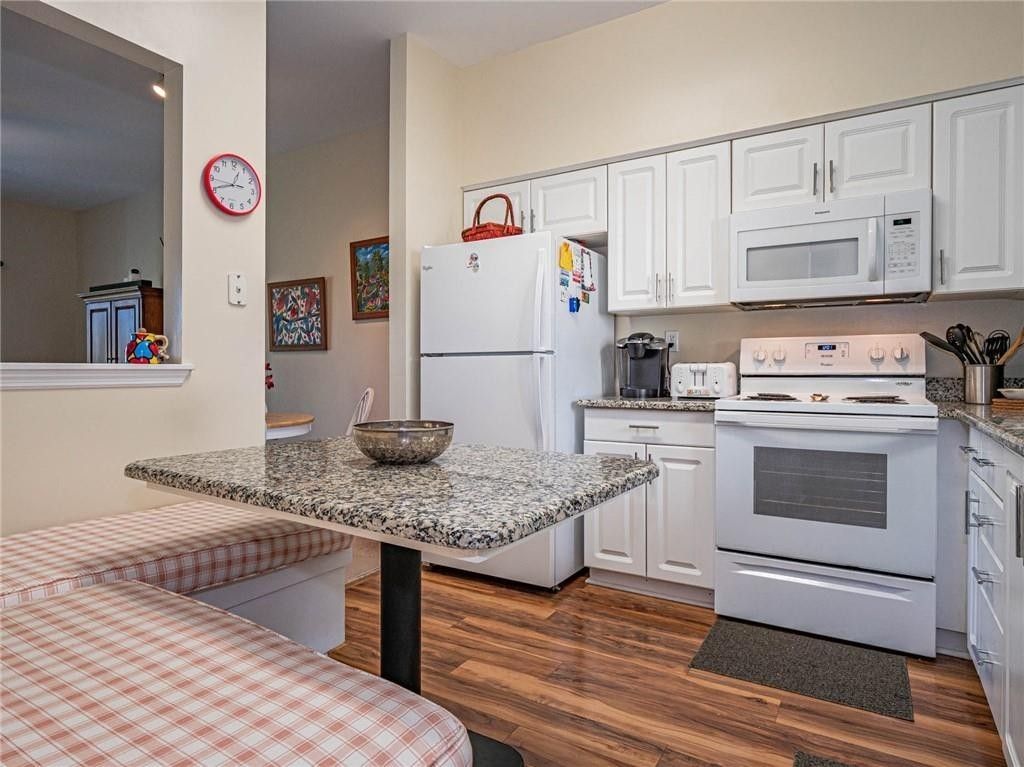5060 Harmony Circle, Unit 105, Vero Beach, FL 32967 Photo