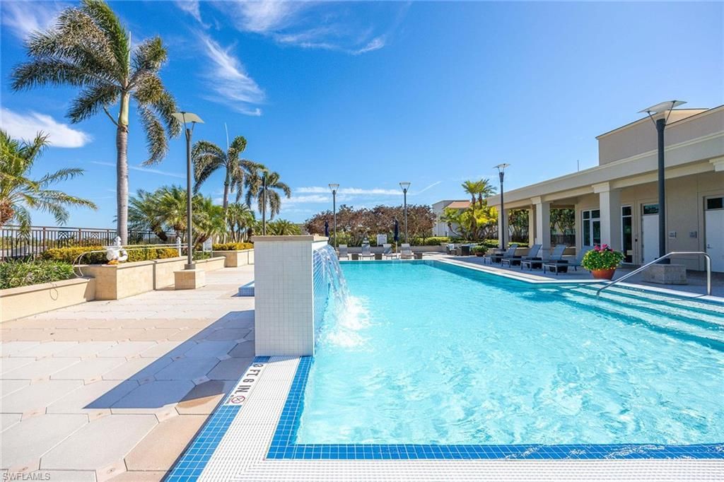 9115 Strada Pl , Unit 5511, Naples, FL 34108 Photo