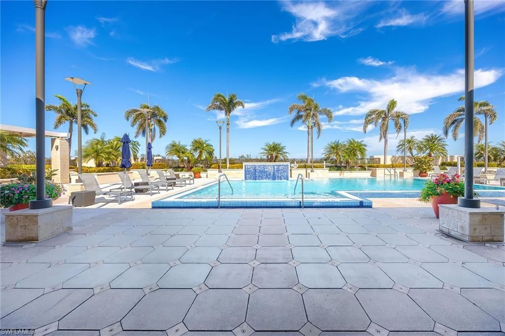 9115 Strada Pl , Unit 5511, Naples, FL 34108 Photo