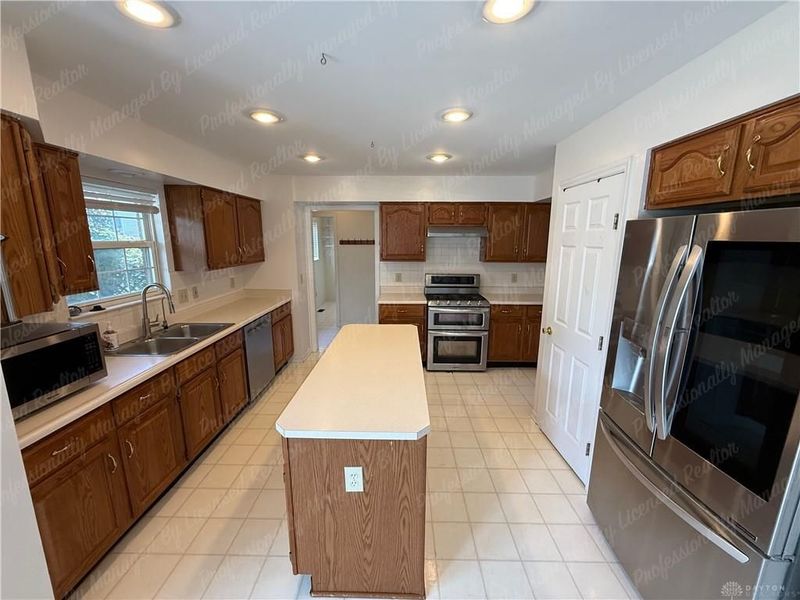 4311 Limerick Lane, Dayton, OH 45440 Photo 14