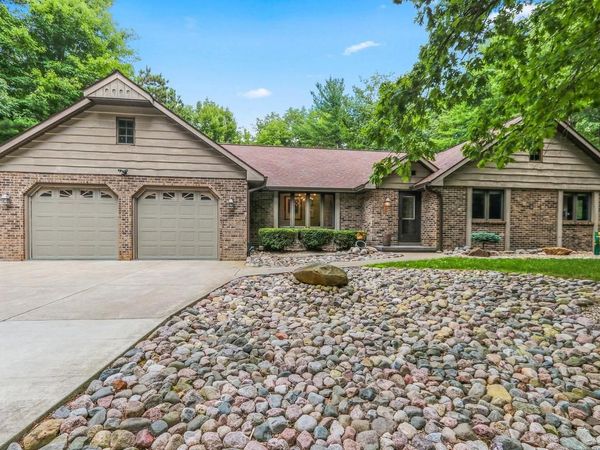 3512 BLACKBERRY LANE, Green Bay, WI 54313