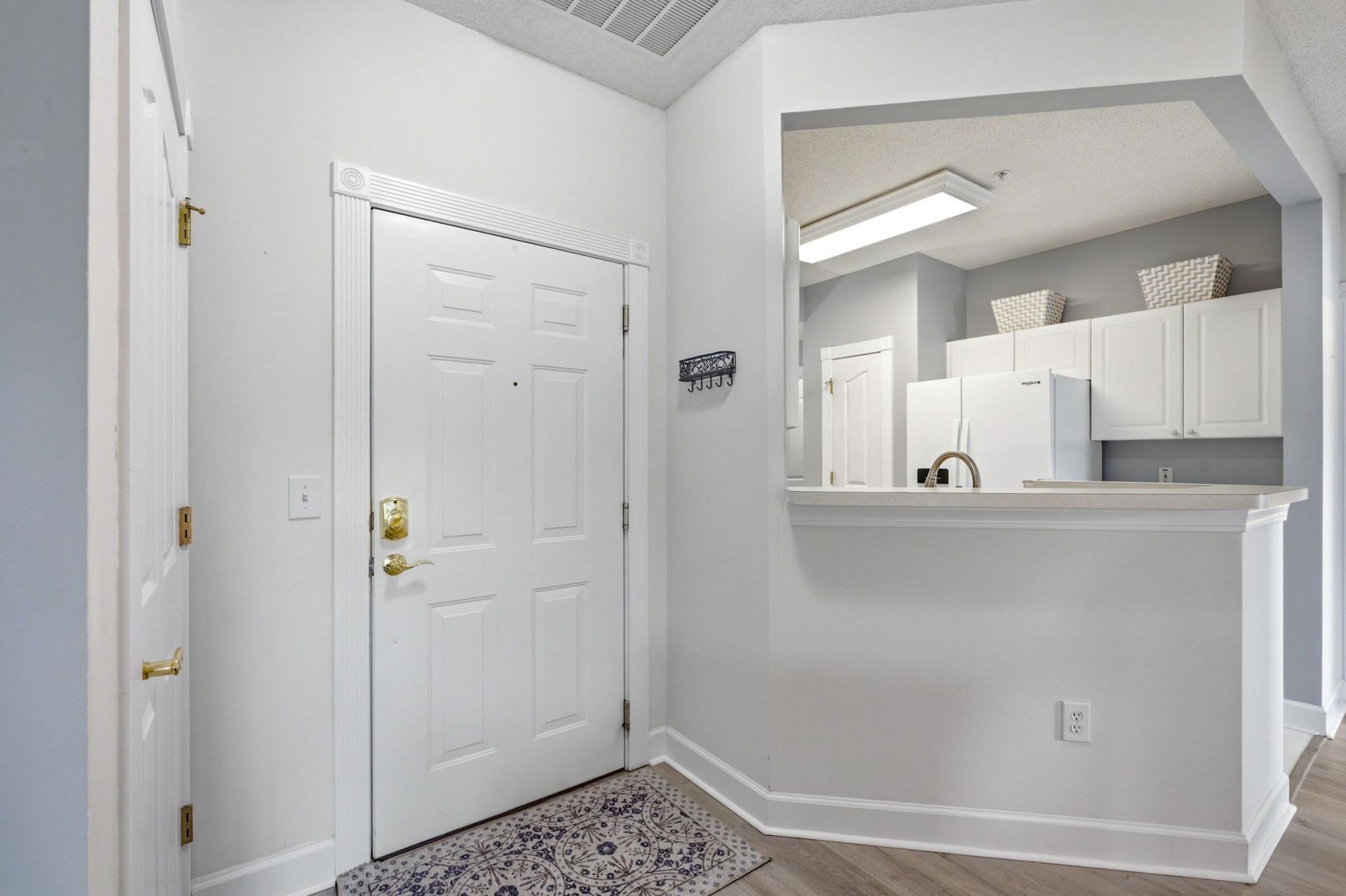 2241 Waterview Dr. Photo 26