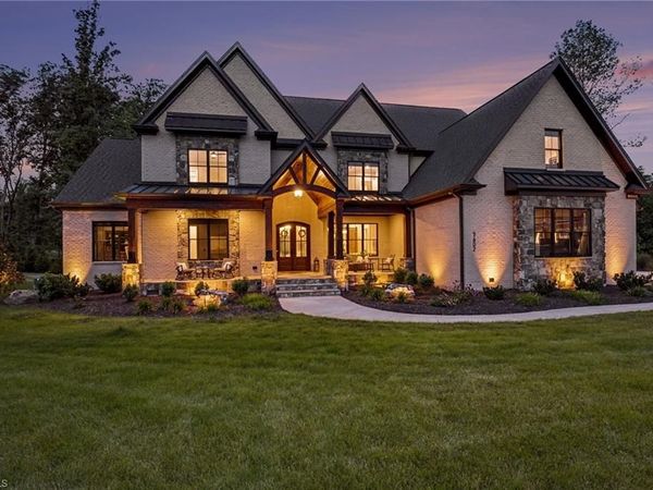 7602 Pemberley Drive , Oak Ridge, NC 27310