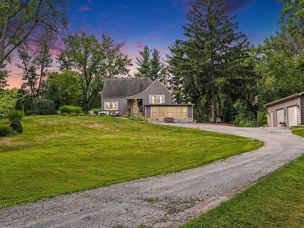 228 W Joliet Road , Valparaiso, IN 46385
