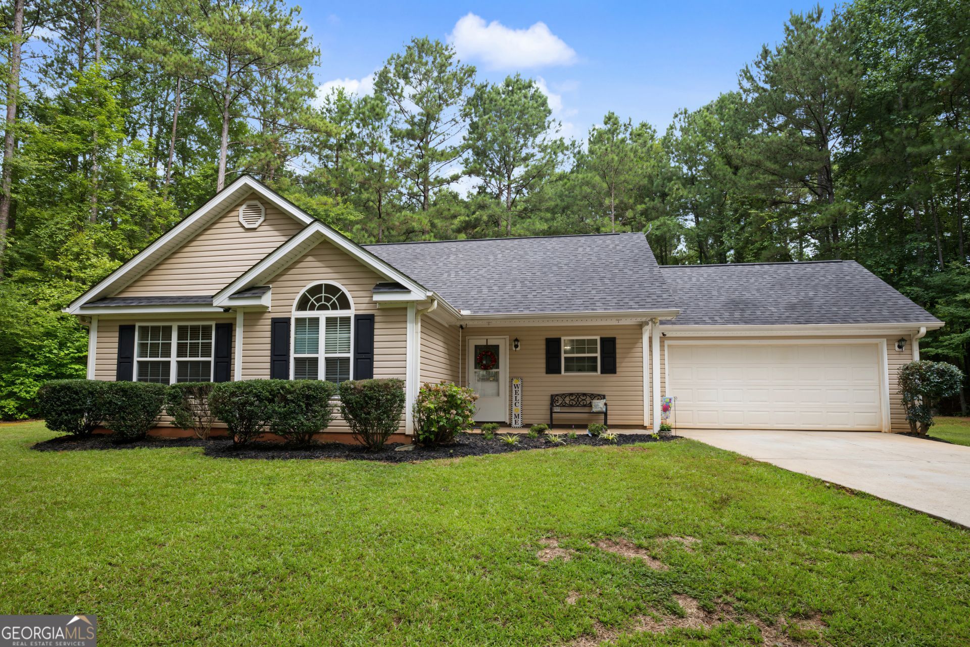 325 Leonard Road, Lagrange, GA 30241 Main Photo