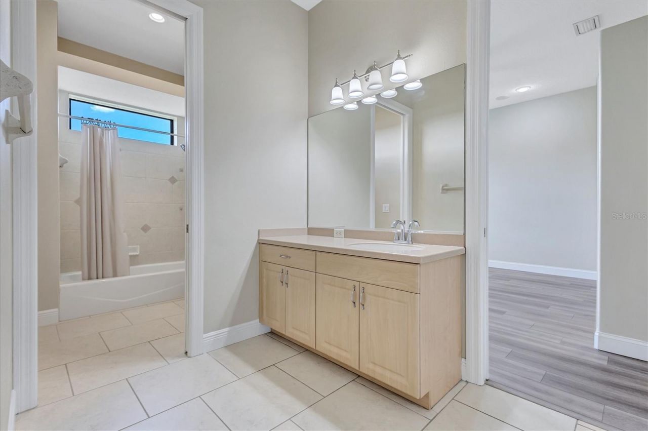 1911 148th Court E, Bradenton, FL 34212 Photo