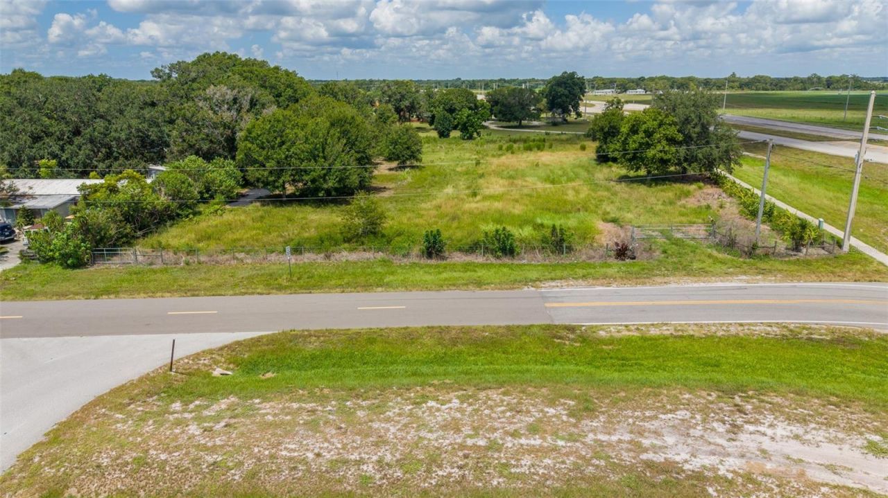 Ne 13th Lane , Okeechobee, FL 34974 Photo