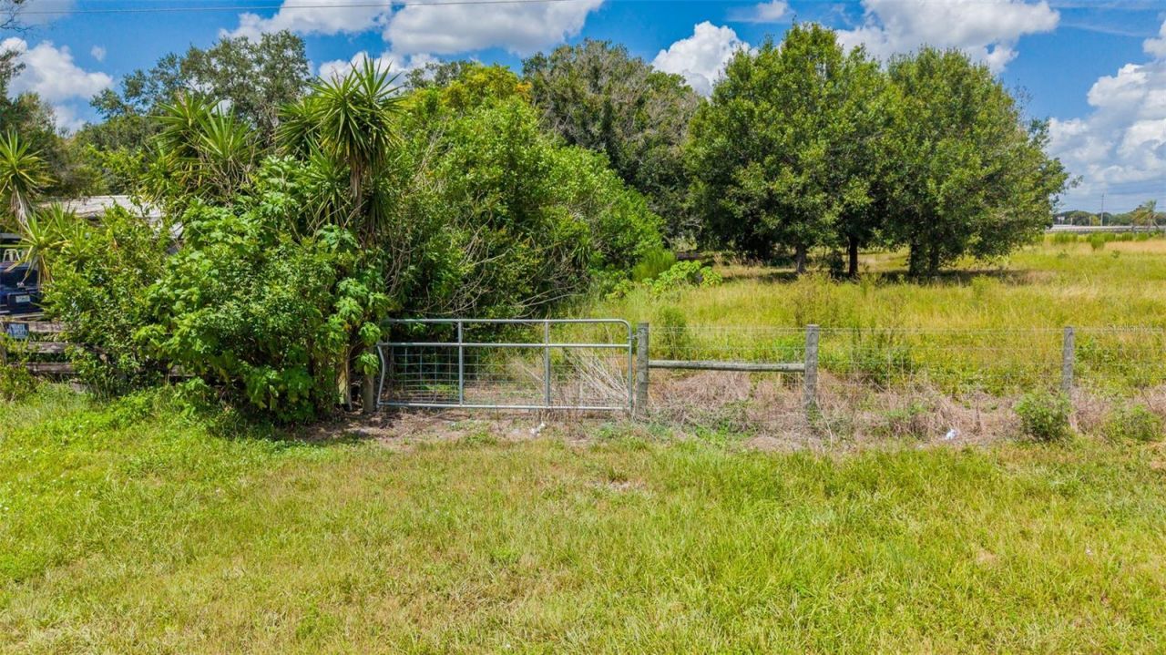 Ne 13th Lane , Okeechobee, FL 34974 Photo