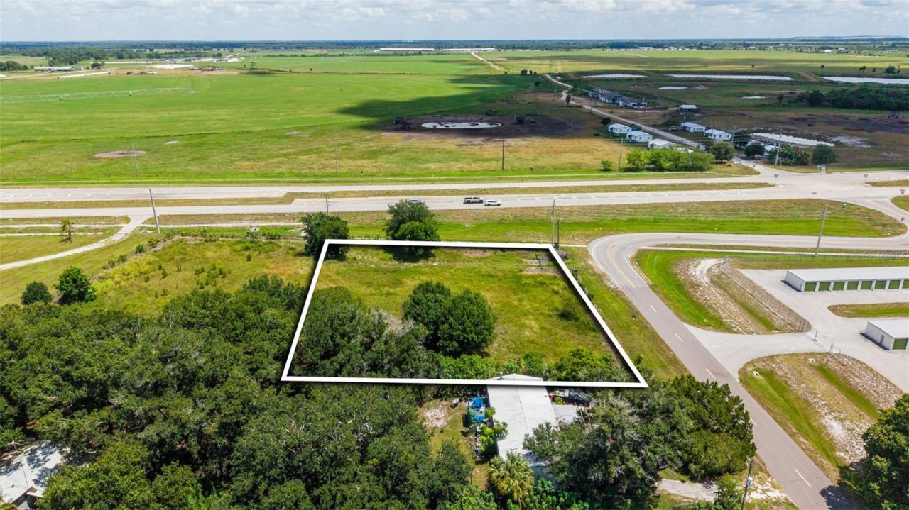 Ne 13th Lane , Okeechobee, FL 34974 Photo