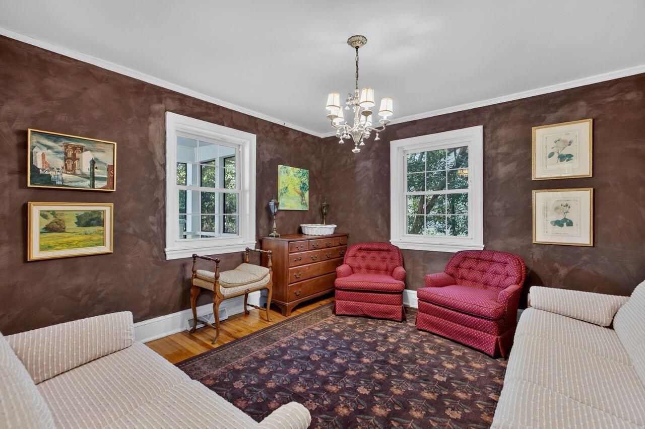 48 Avondale Avenue Photo 24
