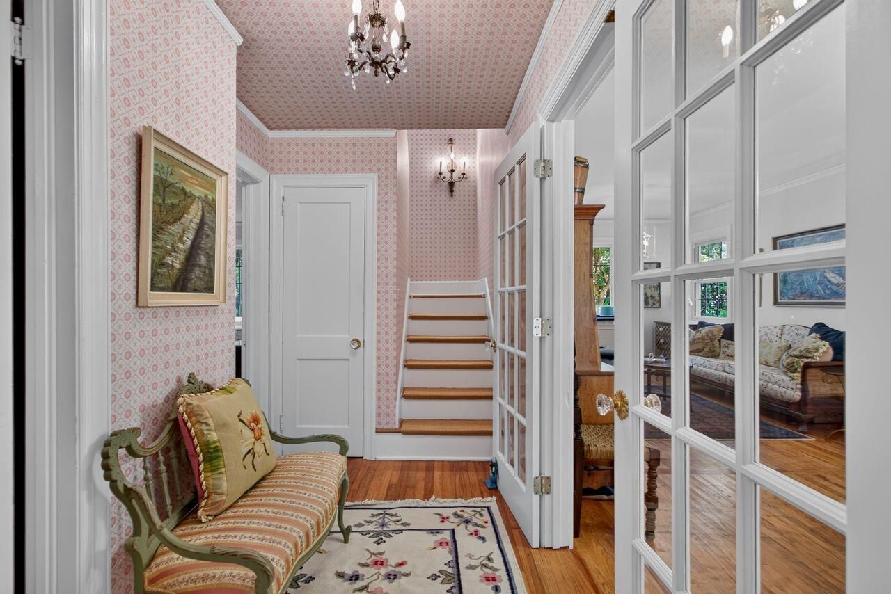 48 Avondale Avenue Photo 27