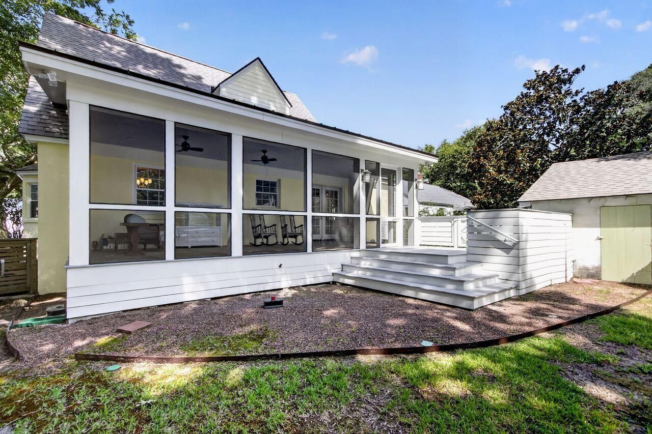 48 Avondale Avenue Photo 36