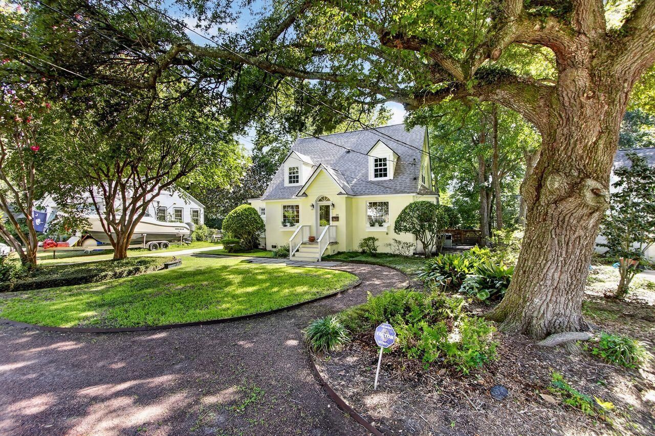 48 Avondale Avenue Photo 40