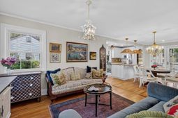 48 Avondale Avenue photo 4