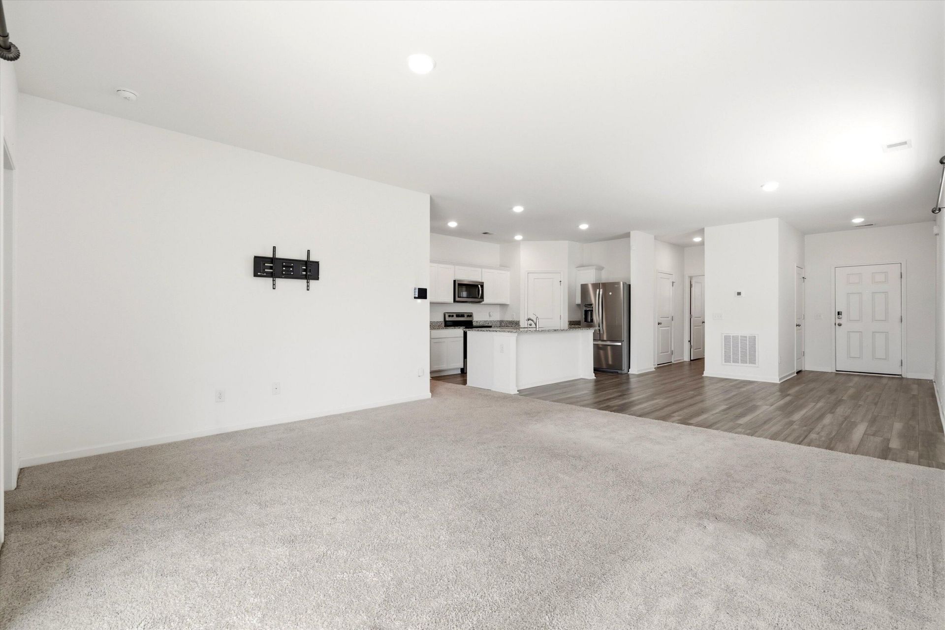 569 Polaris Way Photo 12