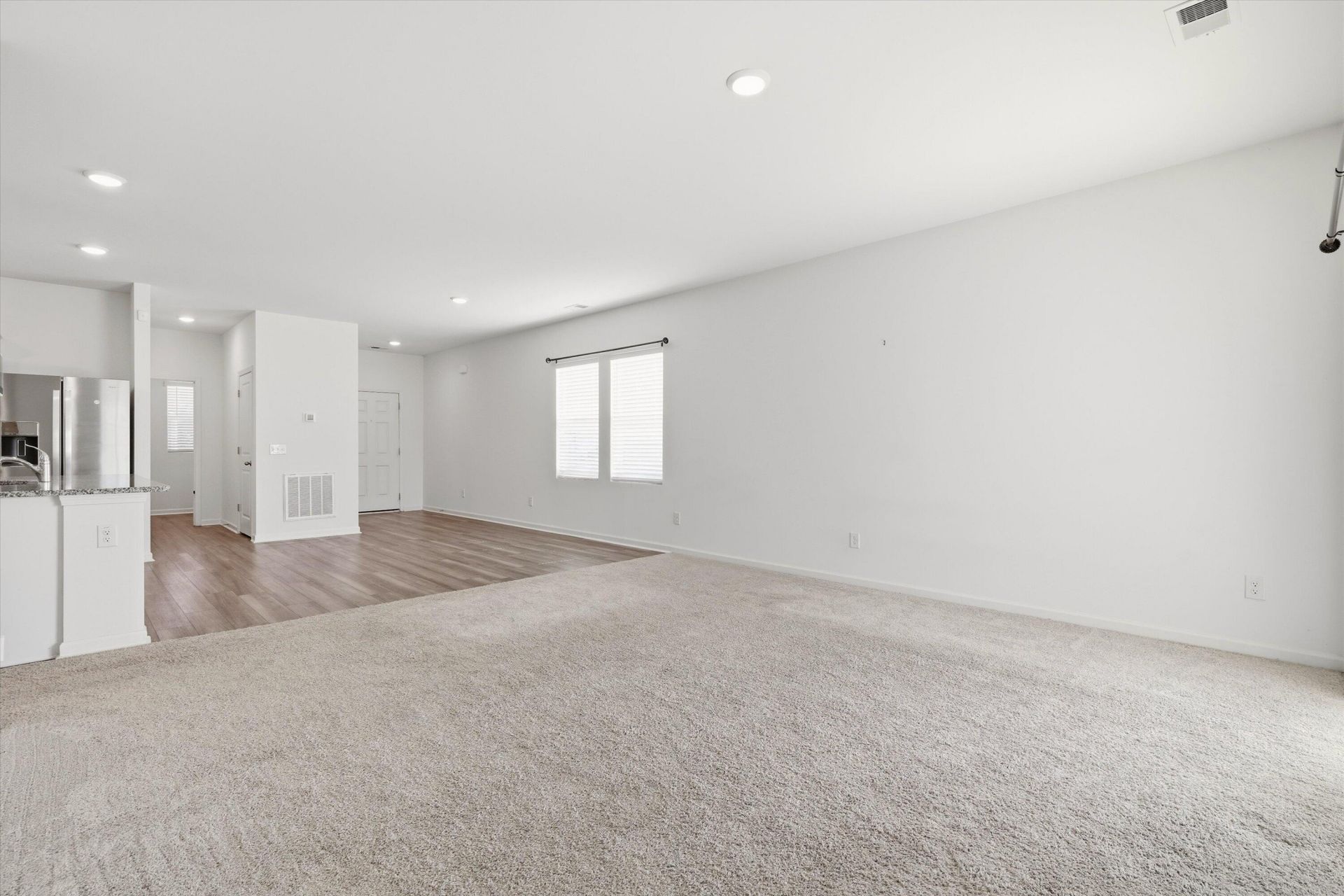 569 Polaris Way Photo 14