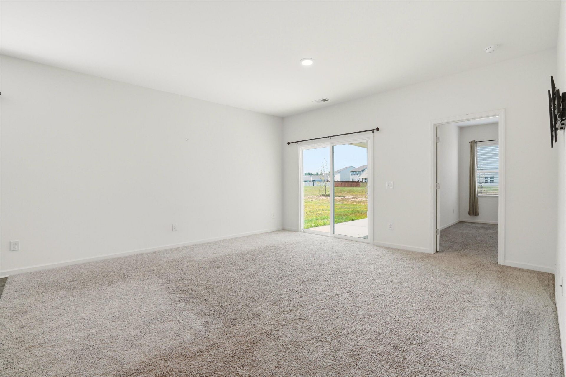 569 Polaris Way Photo 15