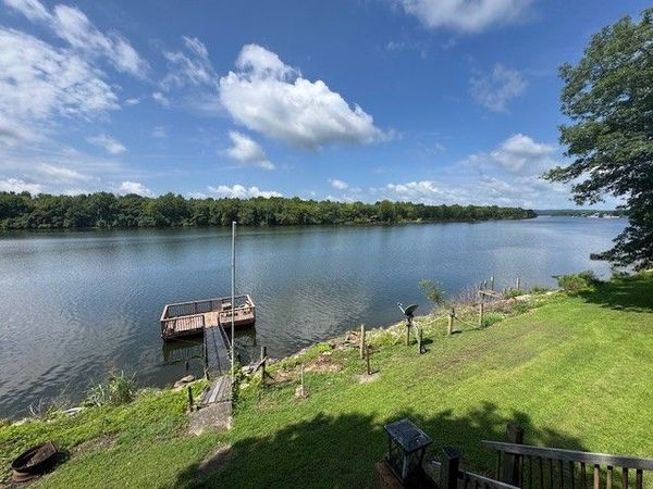 198 Beechview Dr , Clifton, TN 38425