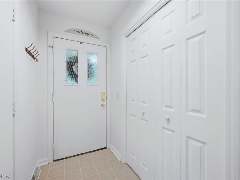 125 Diamond Way, Cortland, OH 44410 Photo 11