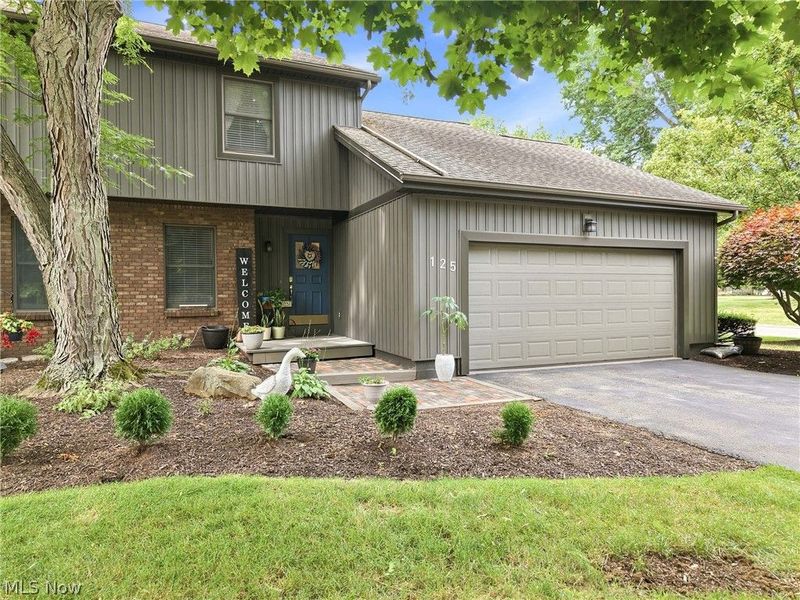125 Diamond Way, Cortland, OH 44410 Photo 2