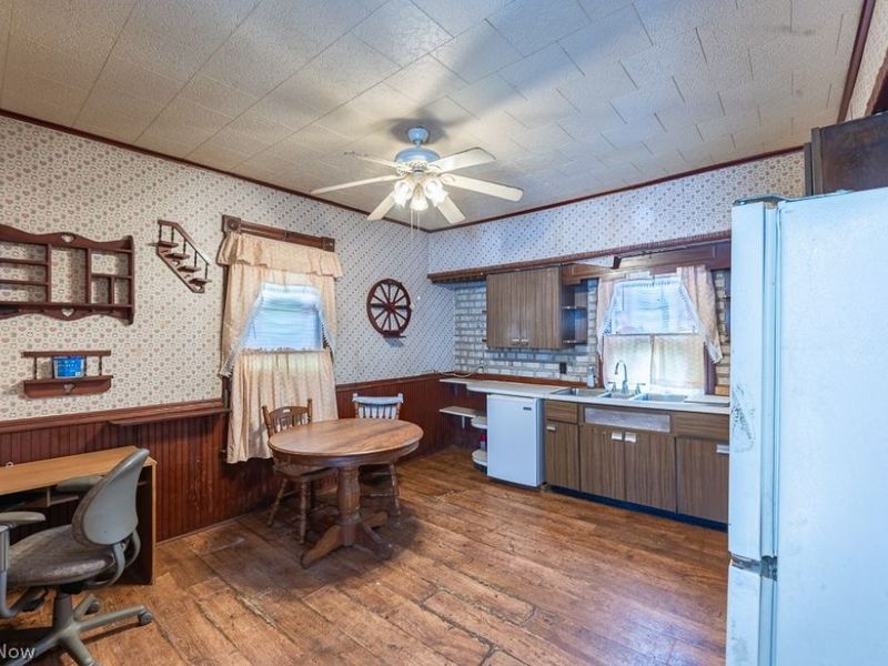 67480 Plum Street, Bridgeport, OH 43912 Photo 2