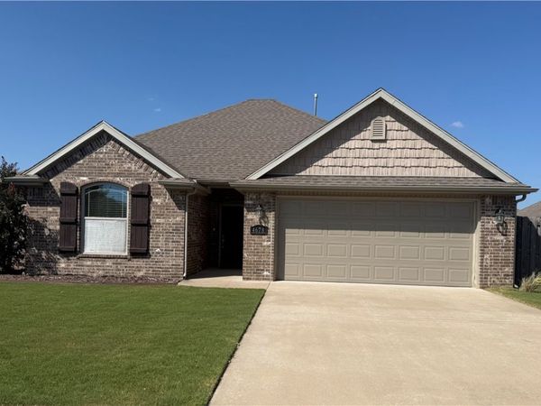 4678 W Croft Drive, Fayetteville, AR 72704