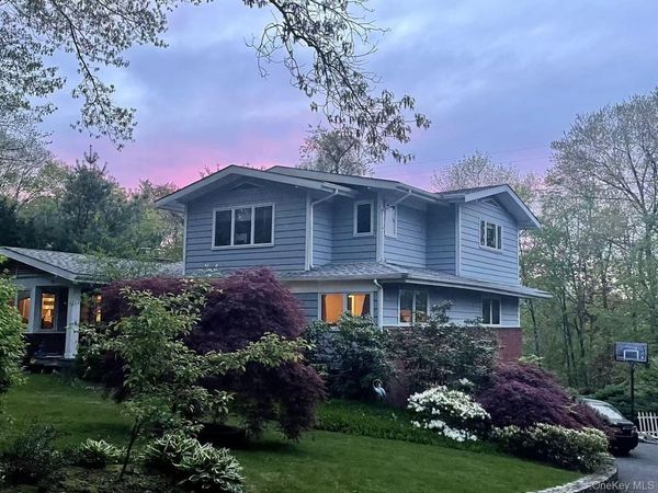 12 Warnke Lane, Scarsdale, NY 10583