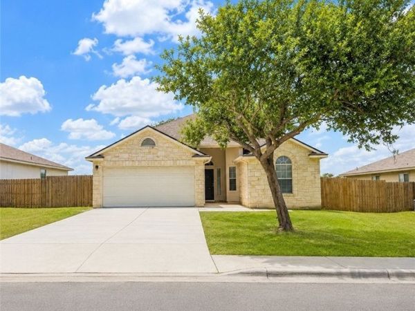 136 Musgrav, Kyle, TX 78640