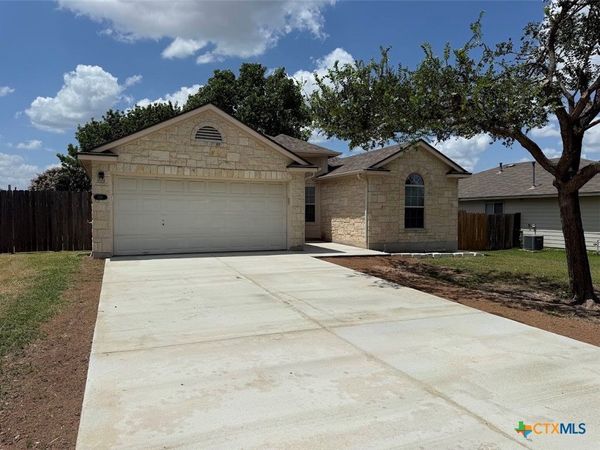 136 Musgrav , Kyle, TX 78640
