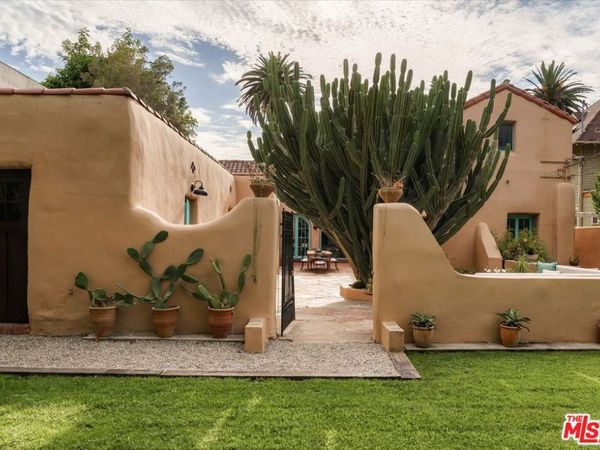 2414 4th Avenue, Los Angeles, CA 90018