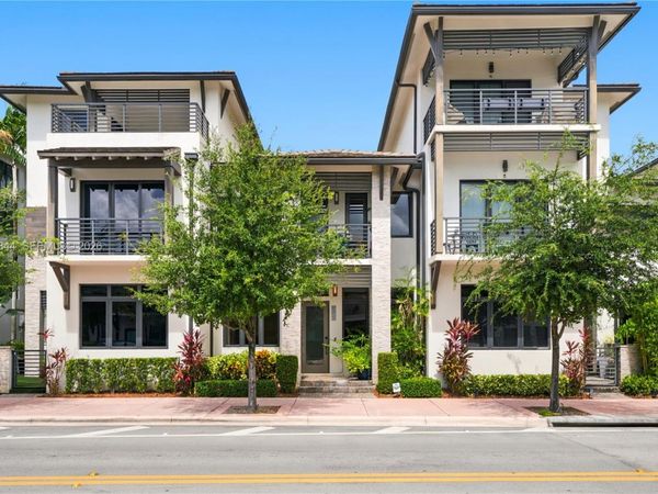 5080 NW 84th Avenue , Doral, FL 33166